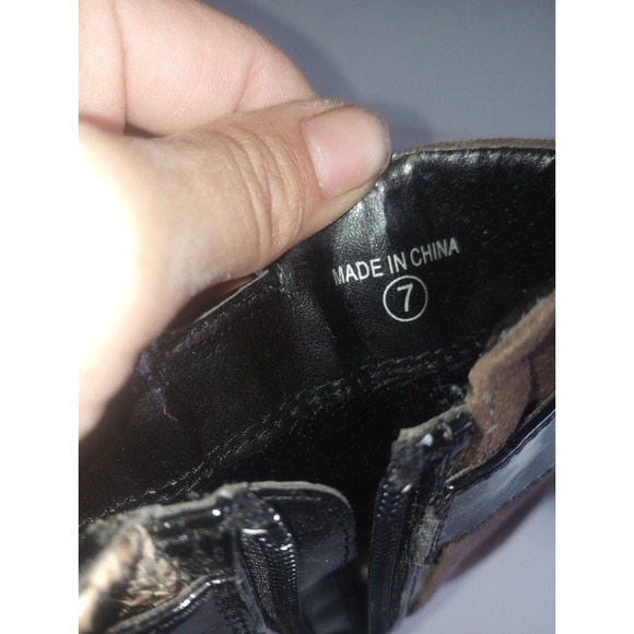 Call‎ it spring heels - Picture 5 of 5